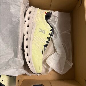 On Cloud Cloudgo Running Shoes Size 8.5W